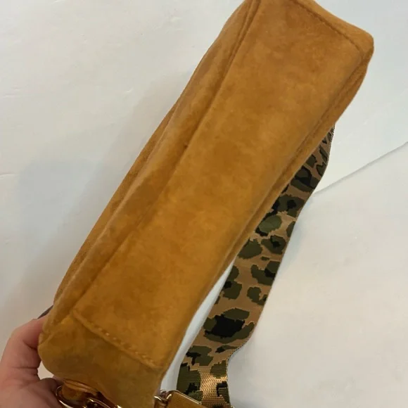 Ah-dorned Tan Faux Suede Leather Zip Top Crossbody Leopard Guitar Strap Bag - Picture 7 of 10